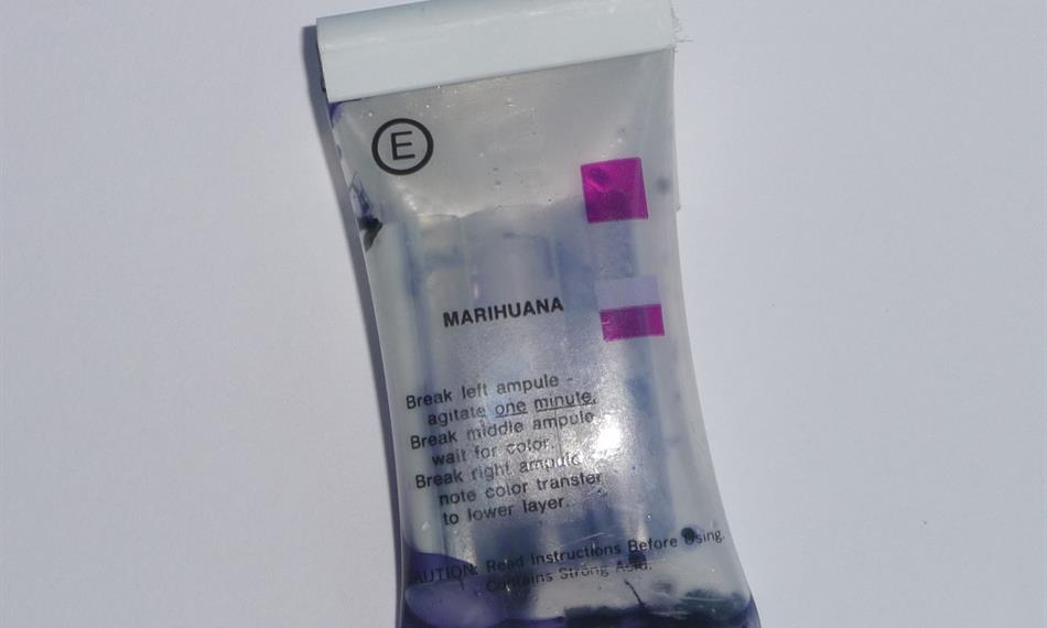 2014-2-26-154marihuana 4.JPG